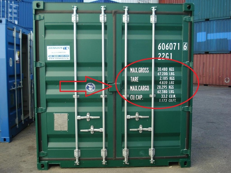 Số container còn bao gồm các dấu hiệu khai thác, cung cấp thông tin quan trọng về tải trọng, kích thước,...
